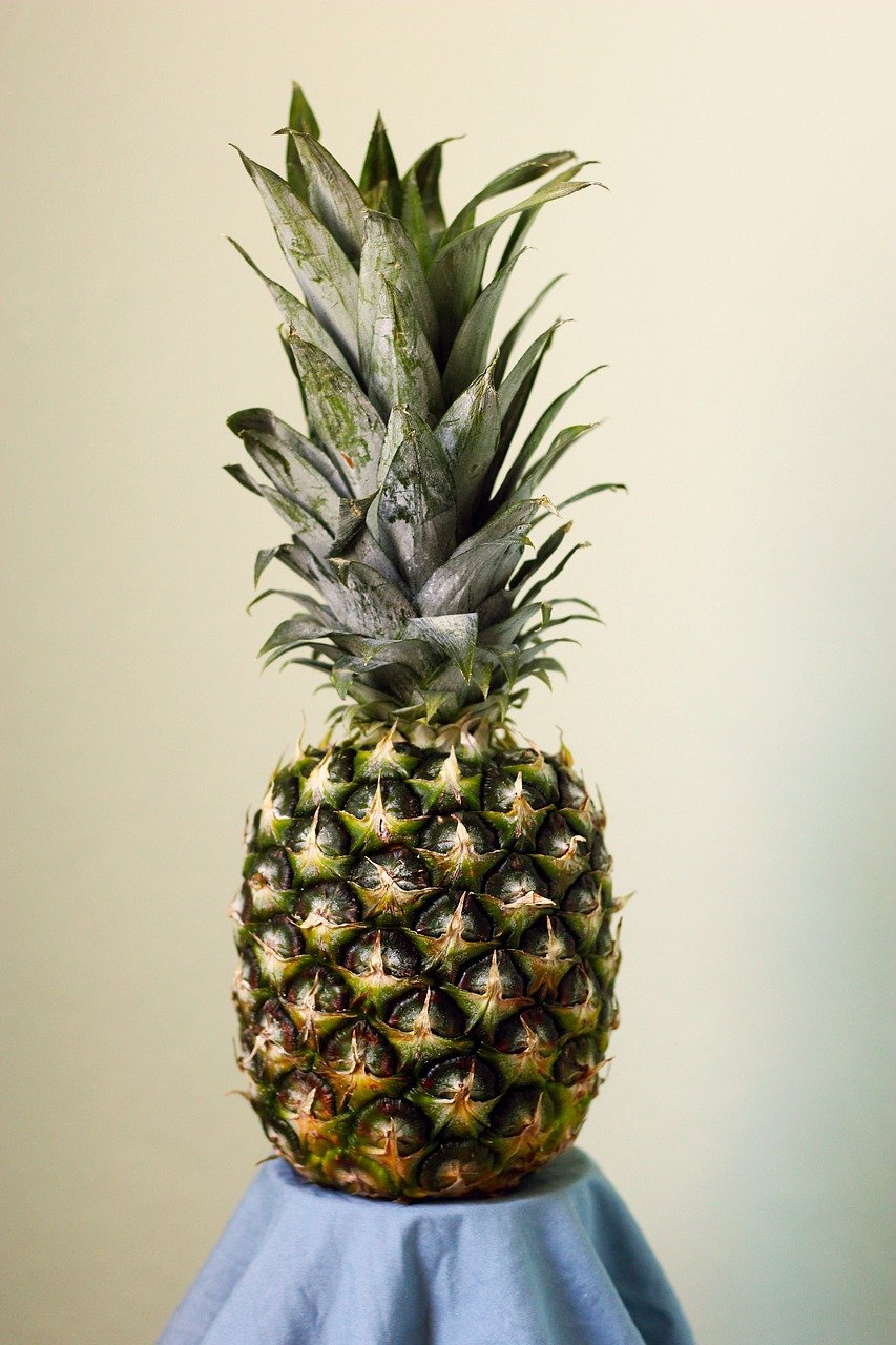 how long do pineapples take to grow